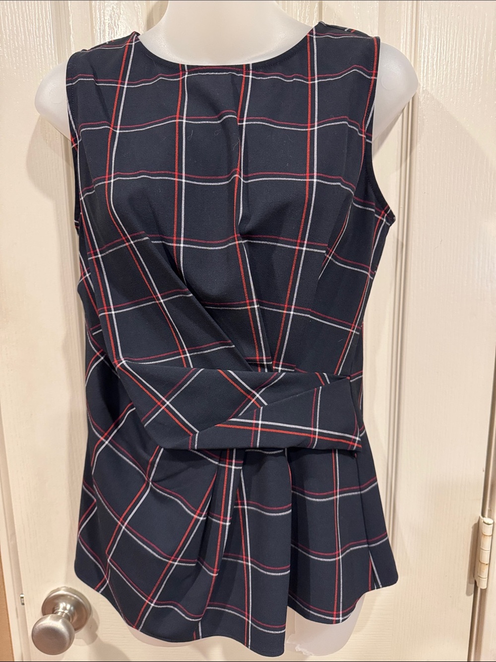 Ann Taylor Pleat Front Asymmetrical Blouse. 
Sz 4